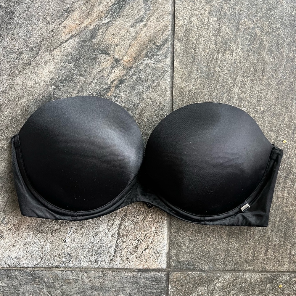 Very Sexy Victoria's Secret Black Strapless Push up bra